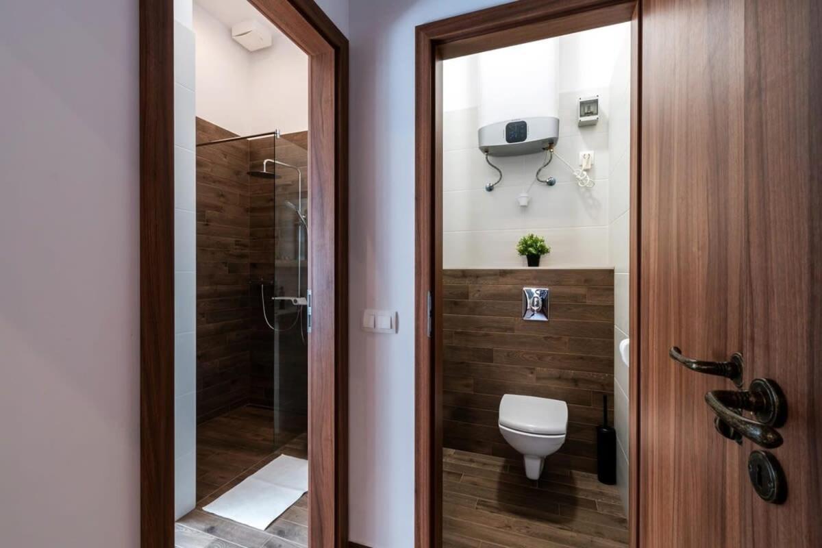 Comfy New Apartment At Castle Budapest Exterior photo