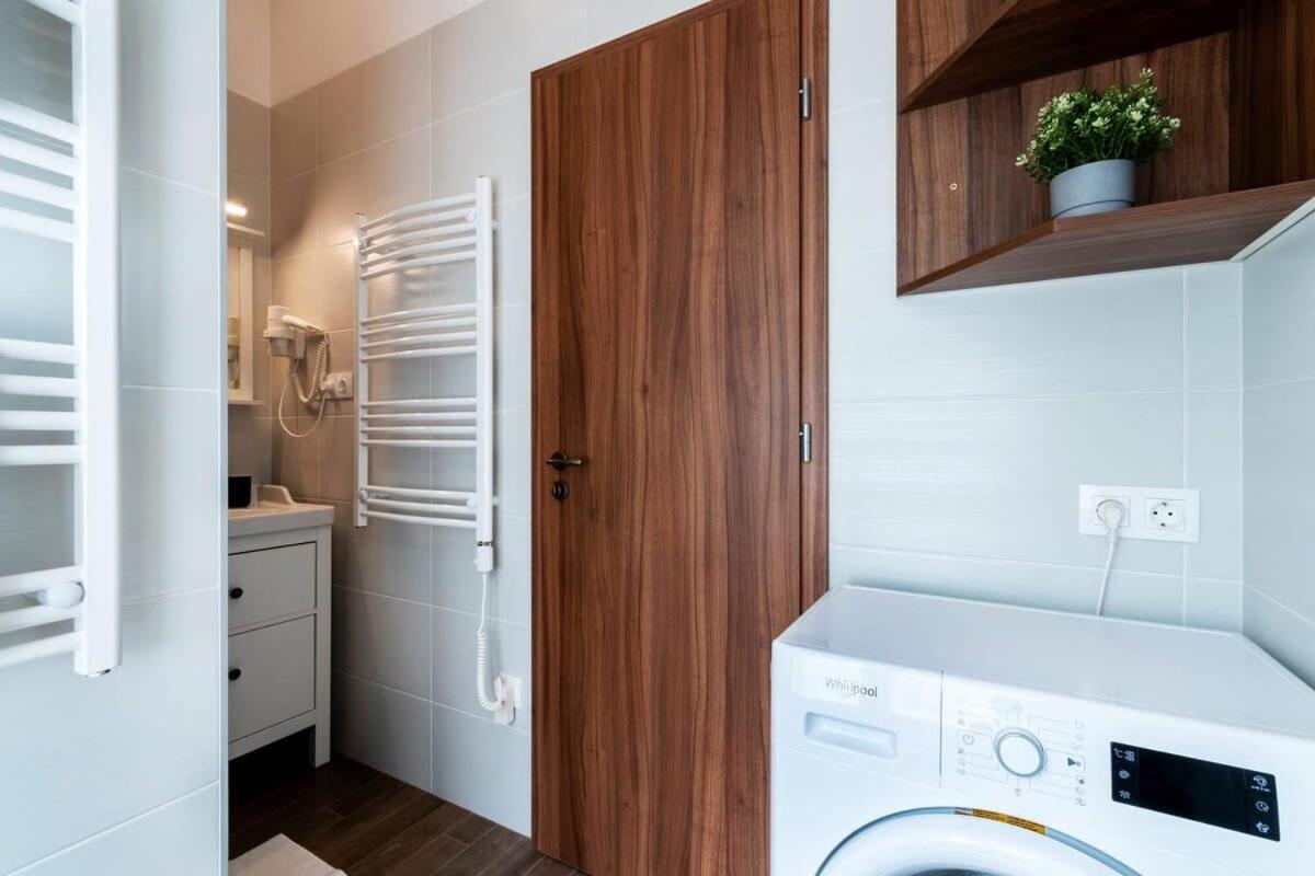 Comfy New Apartment At Castle Budapest Exterior photo