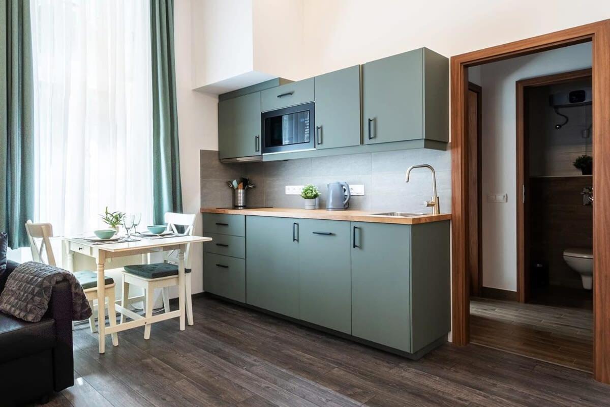 Comfy New Apartment At Castle Budapest Exterior photo